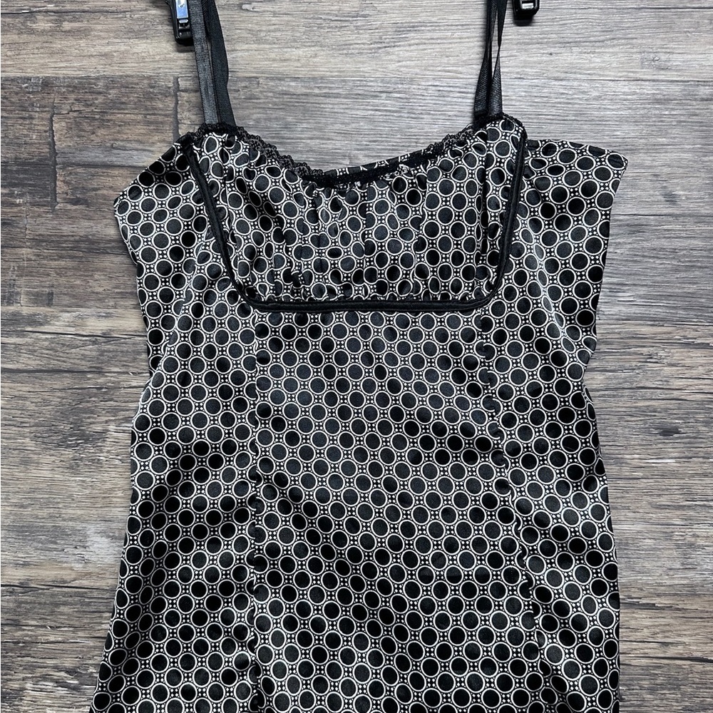 Heart Soul Black Camisole with Fitted Style and Graphic Design